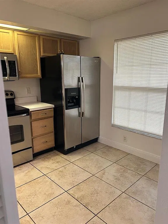 2 bed, 2.0 bath, 1013 sqft, $1,750 — Photo 4
