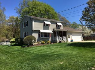 2 Dennette St, Chicopee, MA 01020