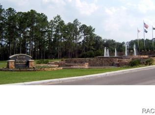1920 W Kenmore Dr, Citrus Springs, FL 34434