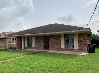 7631 Berg Rd, New Orleans, LA 70128