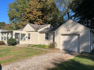 1943 Perth Rd, Madison, OH 44057