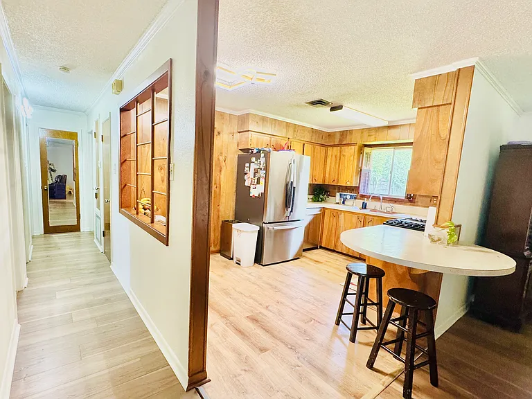 211 N William Dr — Photo 8