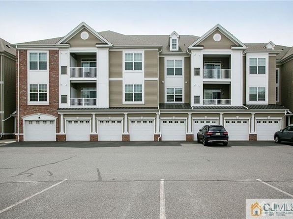 Condominium For Sale In Edison Nj