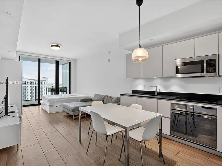 1010 Brickell Ave #3510 — Photo 5
