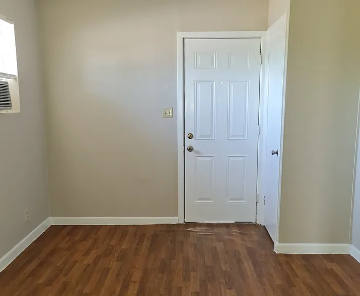 2306 N Dennis St — Photo 12