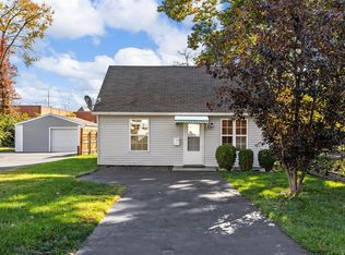 3808 Long Dr, Saint Ann, MO 63074