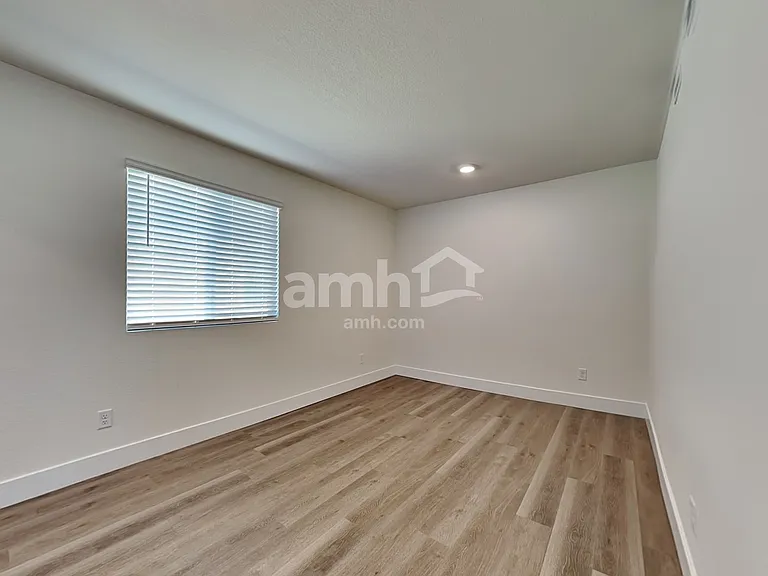 137 Nico Azalea Ln — Photo 14