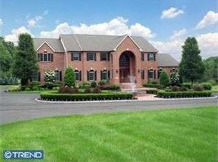 2562 2nd St, Newtown, PA 18940