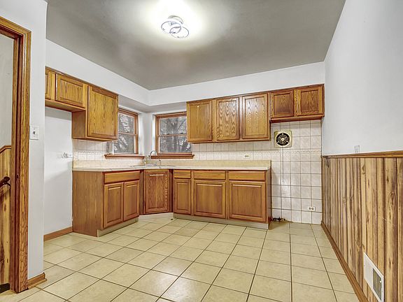 5th image of 14220 S Eggleston Ave