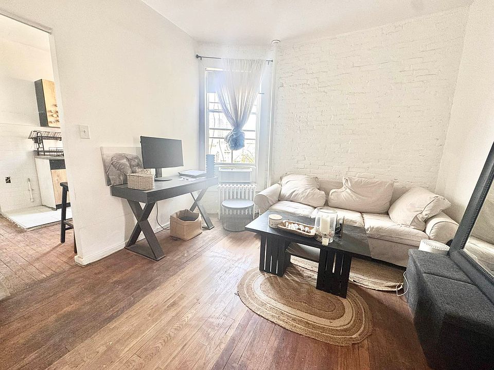1st image of 305 E 109th St APT 15