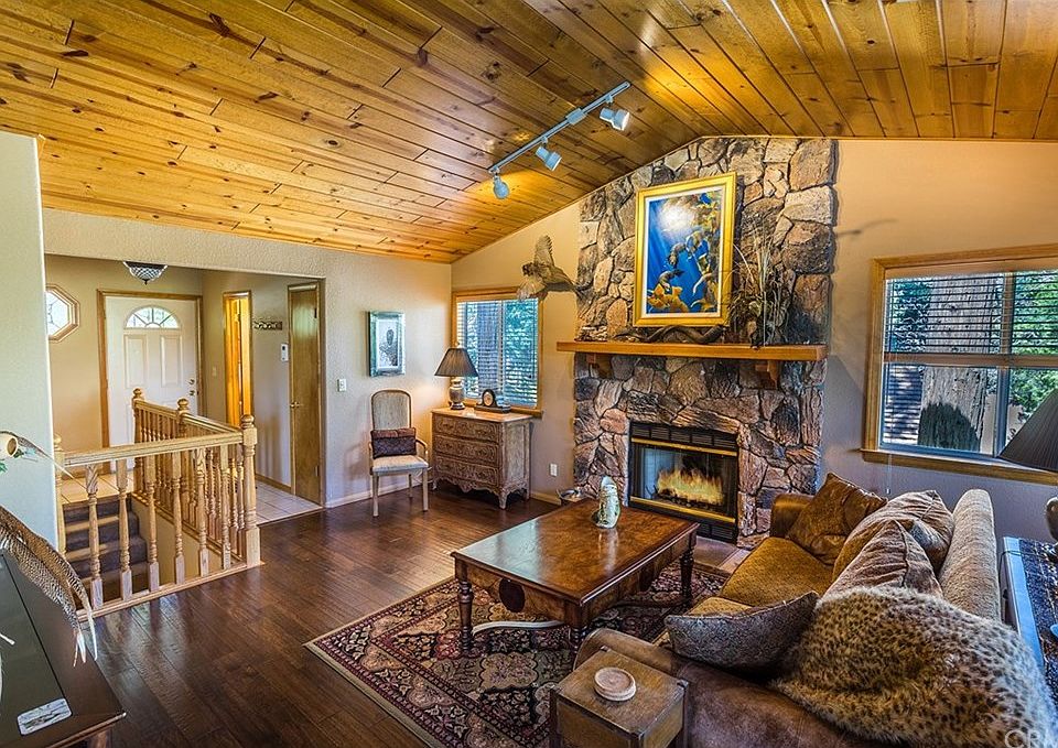 1st image of 23722 Scenic Dr