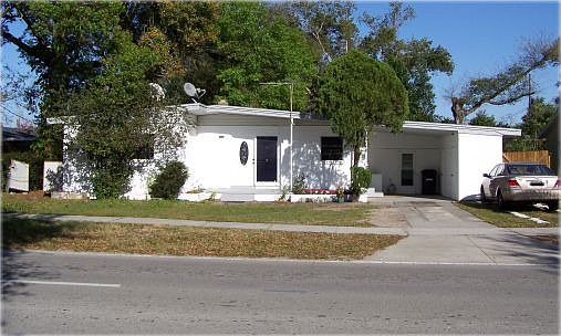 1st image of 429 S Primrose Dr