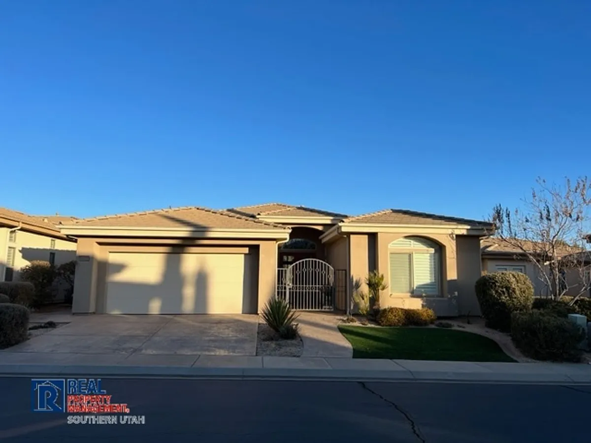 Building Photo - 2335 W Sunbrook Dr #8
