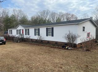 1024 Frans Rd, Westfield, NC 27053