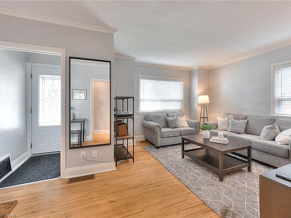 5th image of 577 Stirling Ave S