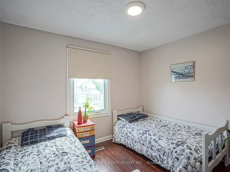 29 Junewood Cres #UPPER — Photo 20