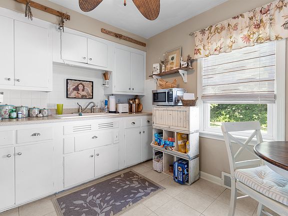 4th image of 715 Bohm Ct