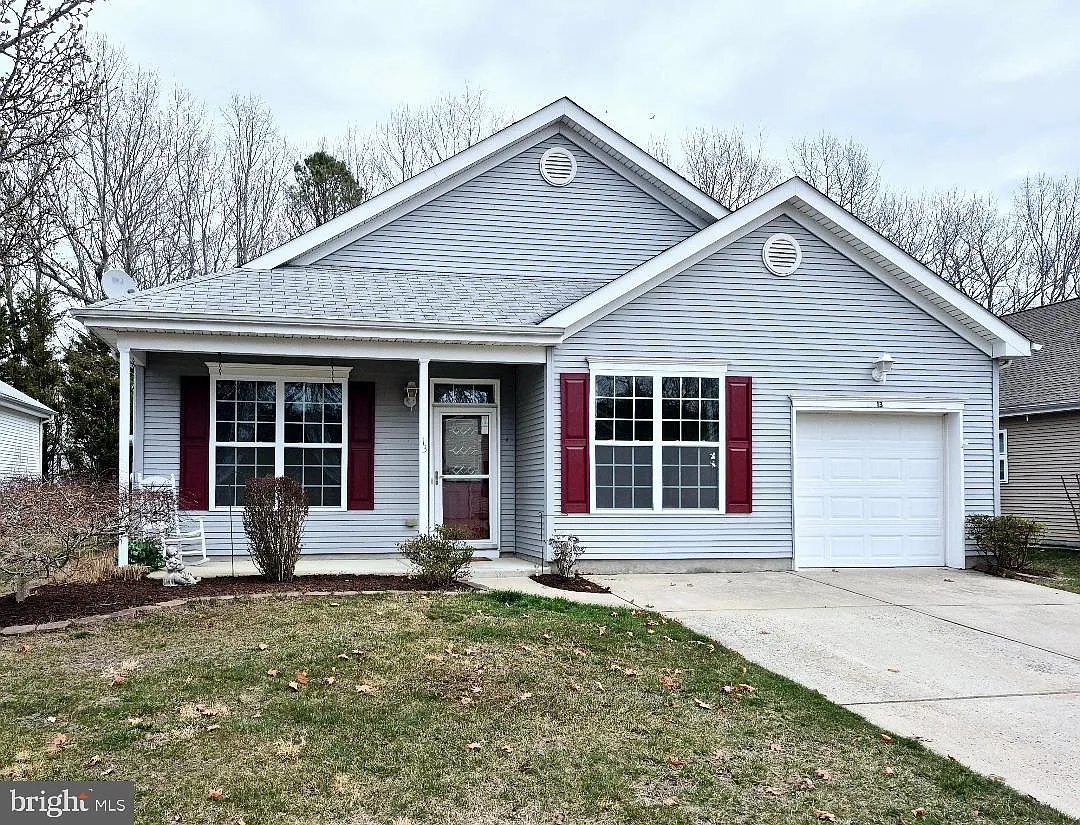 13 Lilly Dr photo 1