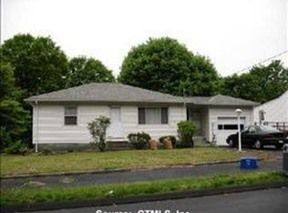 81 Hellstrom Rd, East Haven, CT 06512