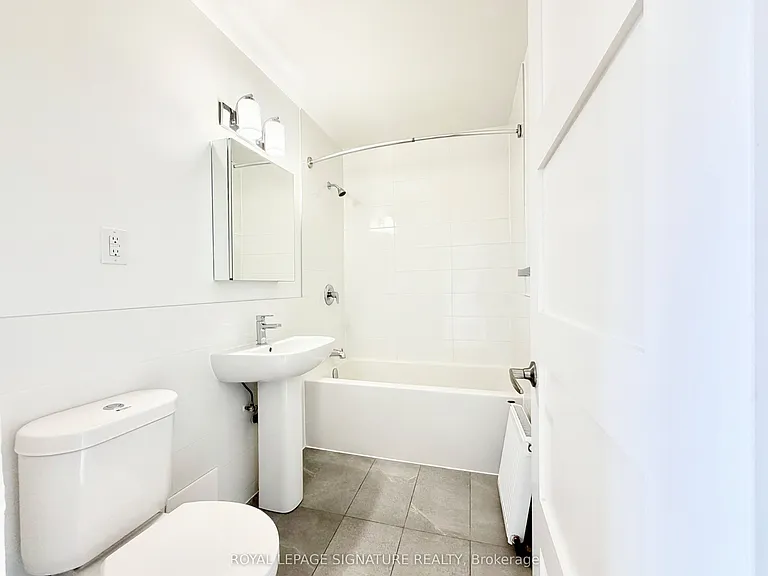 1545 Bathurst St #402 — Photo 8