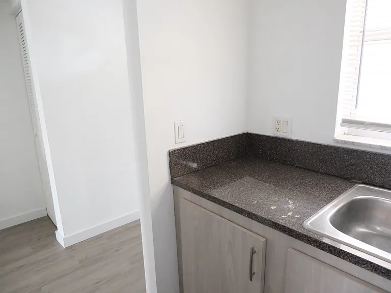 9911 Sandalfoot Blvd #111 — Photo 12