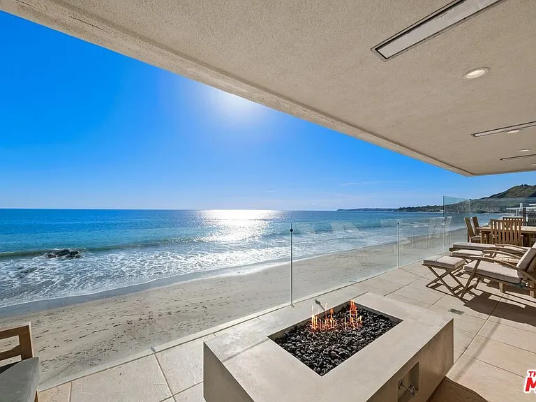 25302 Malibu Rd — Photo 3