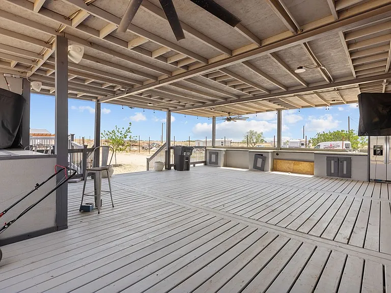 6309 S County Road 1165 — Photo 28