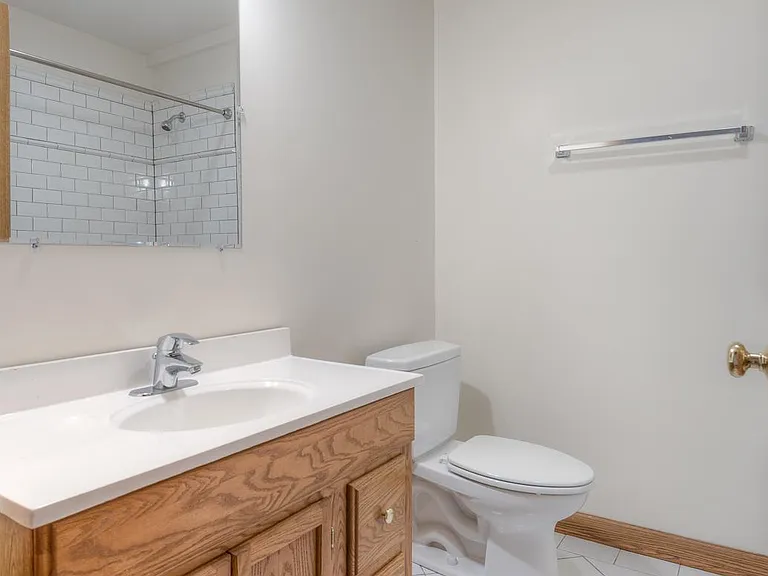 3656 N Lincoln Ave #C — Photo 8