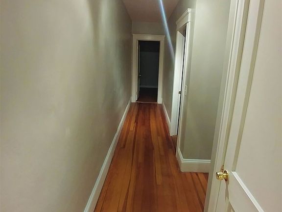 5th image of 194 Saratoga Ave