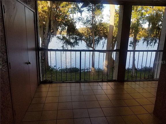 3rd image of 25206 Northlake Dr #206