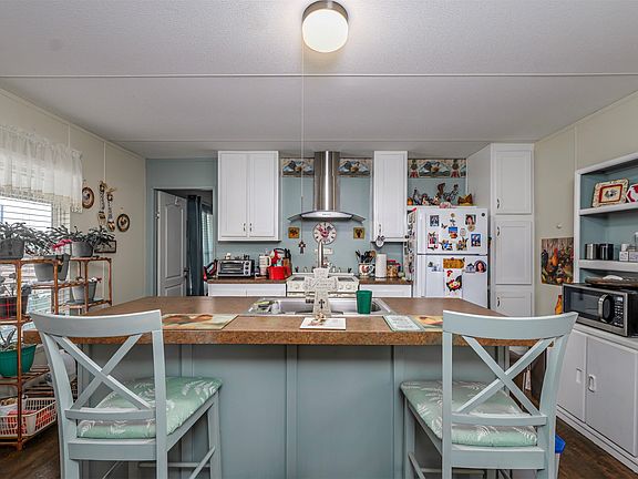 5th image of 1501 Lark Ct