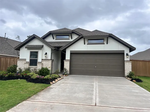 8420 International Falls Dr, Porter, TX 77365