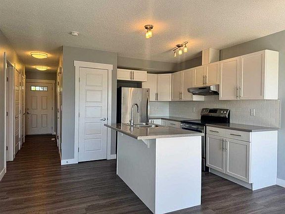 2nd image of 8453 101st Ave