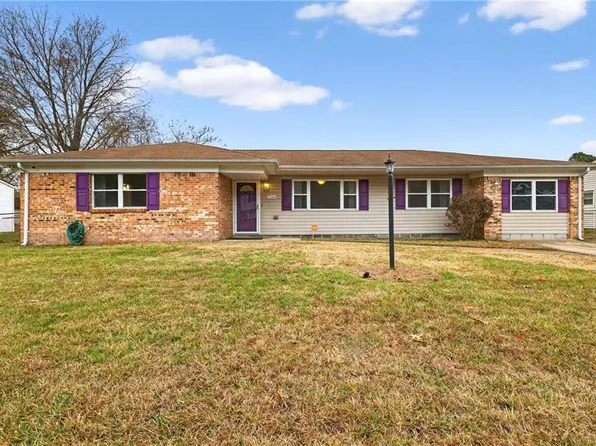 3244 Sir Meliot Dr, Chesapeake, VA 23323