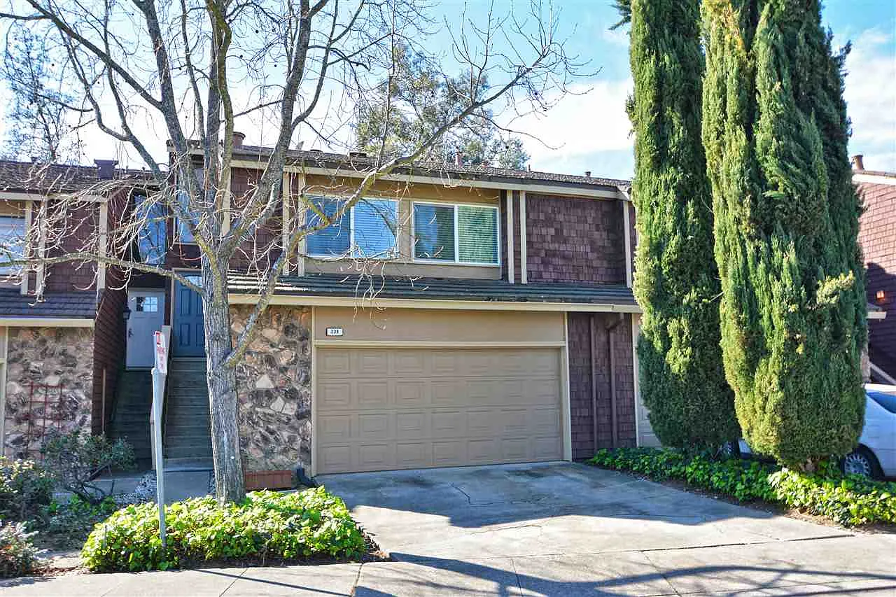 238 Thistle Cir photo 1