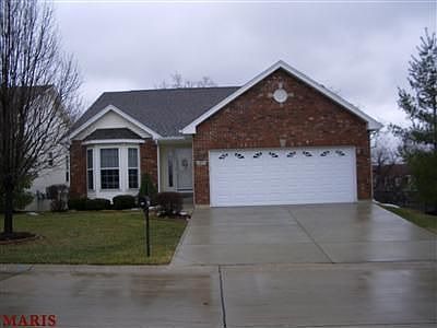 122 Westgate Drive, St. Peters MO 63376