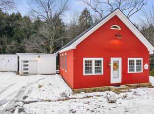 2305 County Rd, Windsor, VT 05089