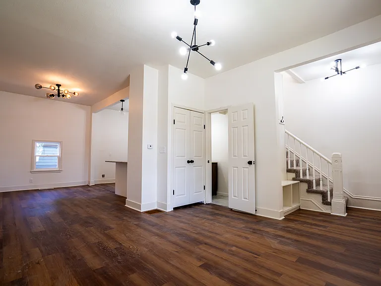 634 Northrup Ave — Photo 3