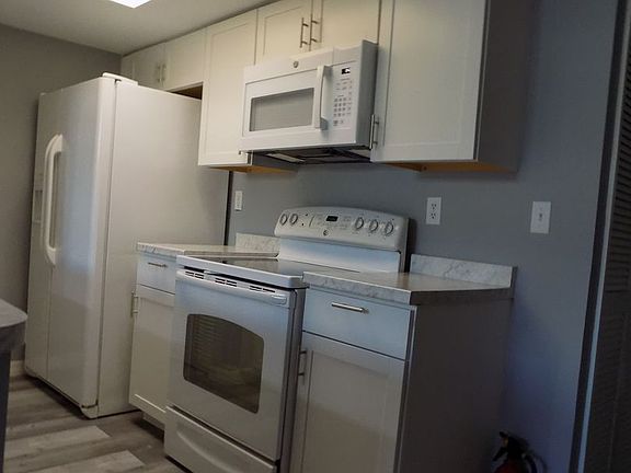 5th image of 2735 N Poinciana Blvd APT 99