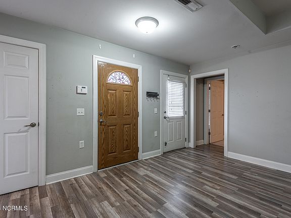 3rd image of 1901 Covengton Way #102