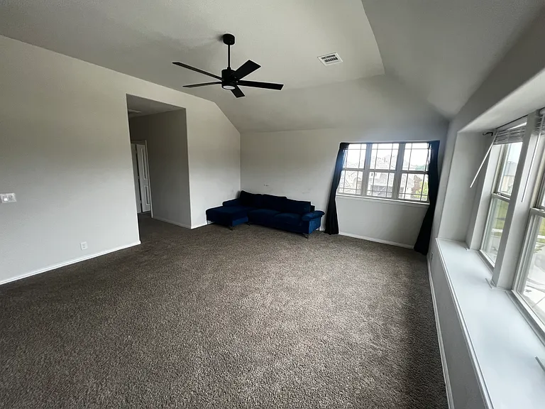 1241 Joseph Earl Dr — Photo 28
