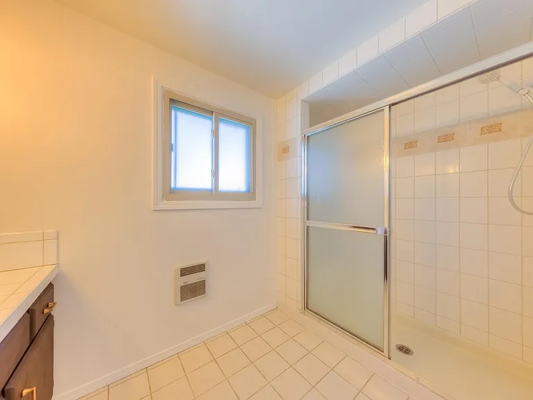 605 Autumn Hills Dr — Photo 32