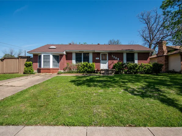 1309 McDonald Dr, Garland, TX 75041