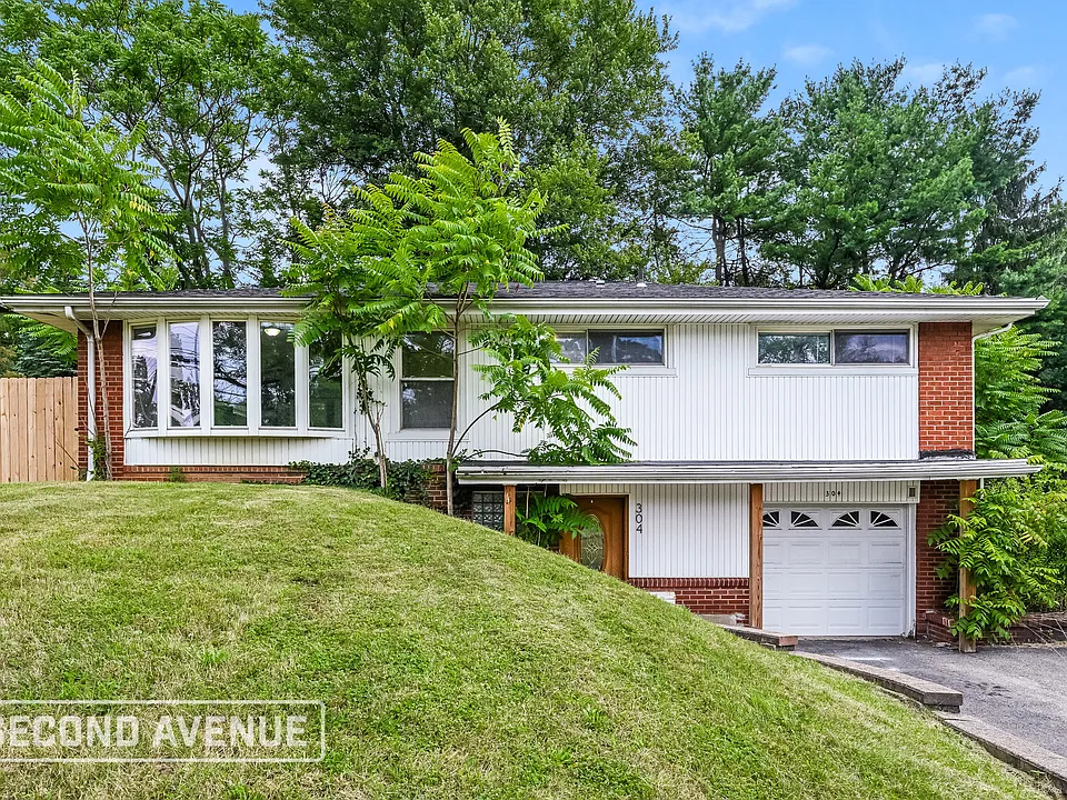 304 Garden City Dr