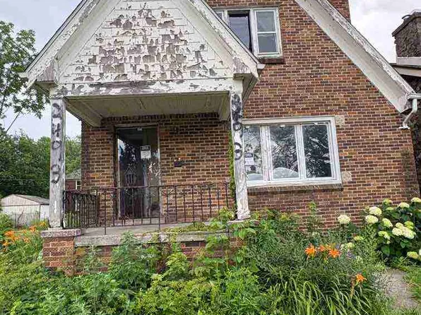 2493 Richton St, Detroit, MI 48206