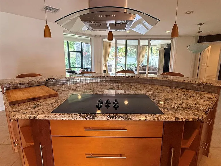 3509 NW 26th Ct — Photo 13