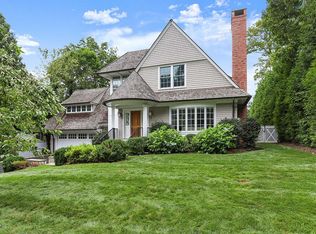 7 Hearthstone Dr, Riverside, CT 06878