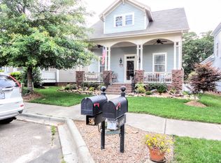 16947 Summers Walk Blvd, Davidson, NC 28036