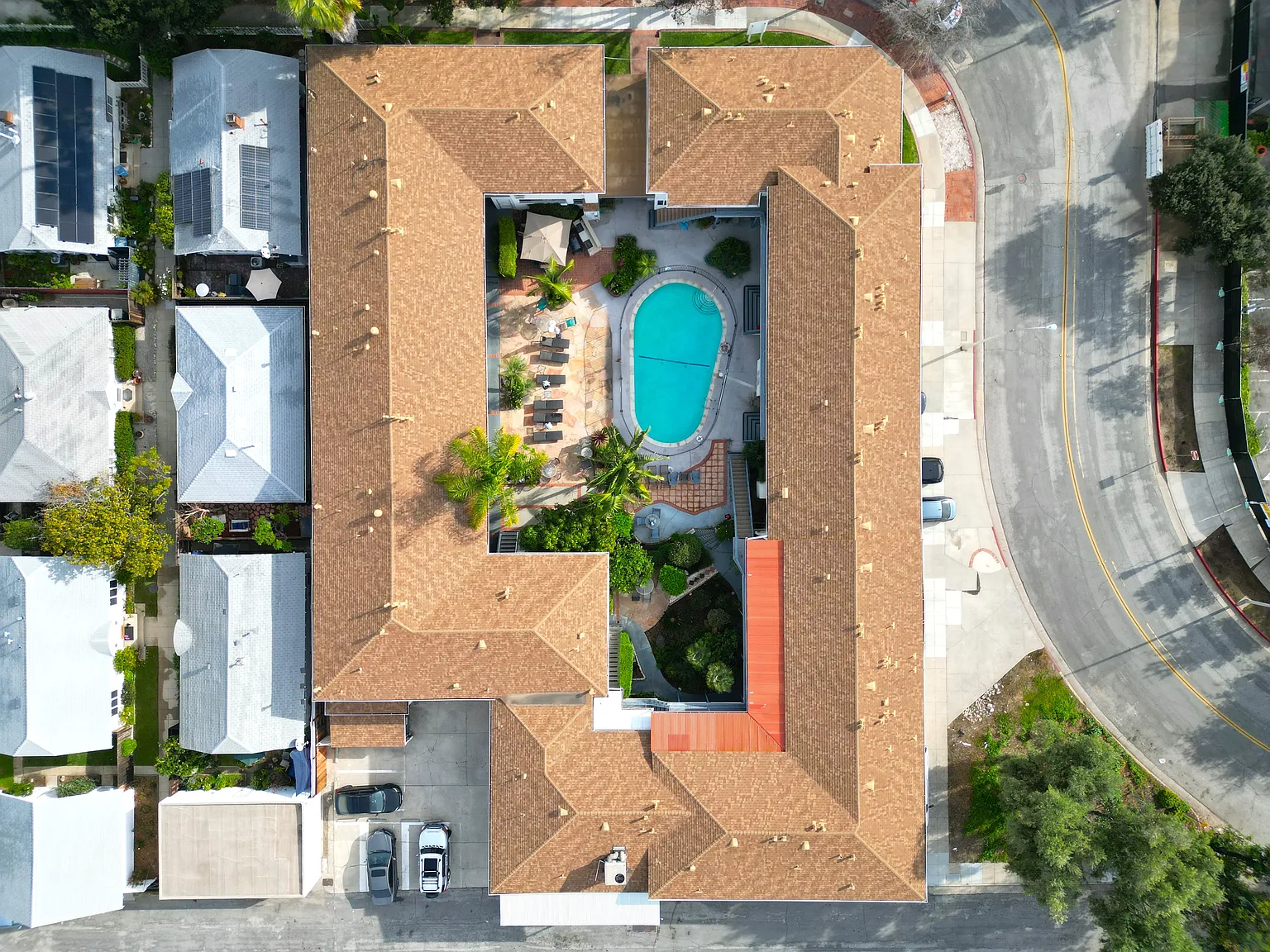 1 bed, 850 sqft, $2,200 — Photo 4