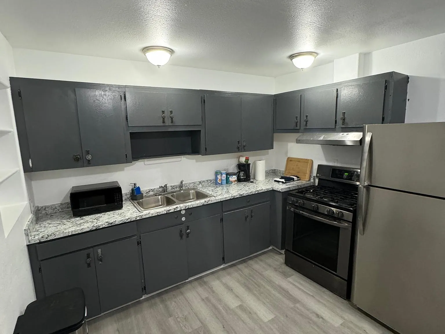 3941 E 9th Ave — Photo 3